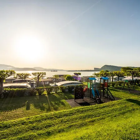 Camping Onda Blu Manerba del Garda